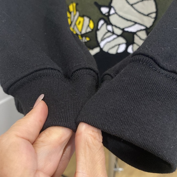 NWOT Peanuts sweatshirt snoopy & Woodstock Dressed as Mummies With Bling |SZ XXL - Picture 9 of 13